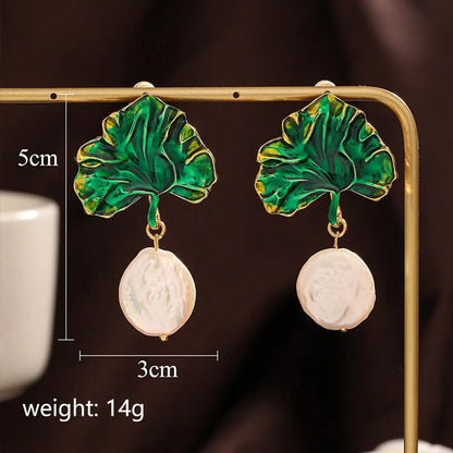 1 Pair Baroque Style Simple Style Irregular Leaf Copper Drop Earrings