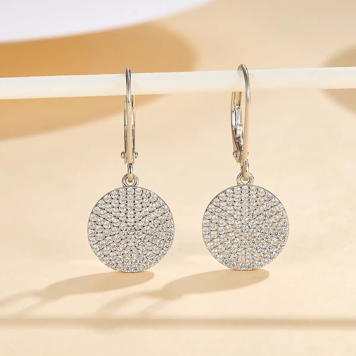 1 Pair Baroque Style Vacation Modern Style Round Inlay Sterling Silver Zircon White Gold Plated Drop Earrings