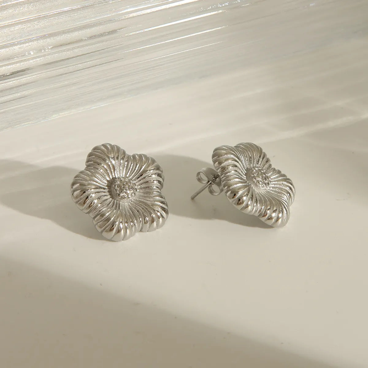 1 Pair Basic Commute Flower 304 Stainless Steel 18K Gold Plated Ear Studs