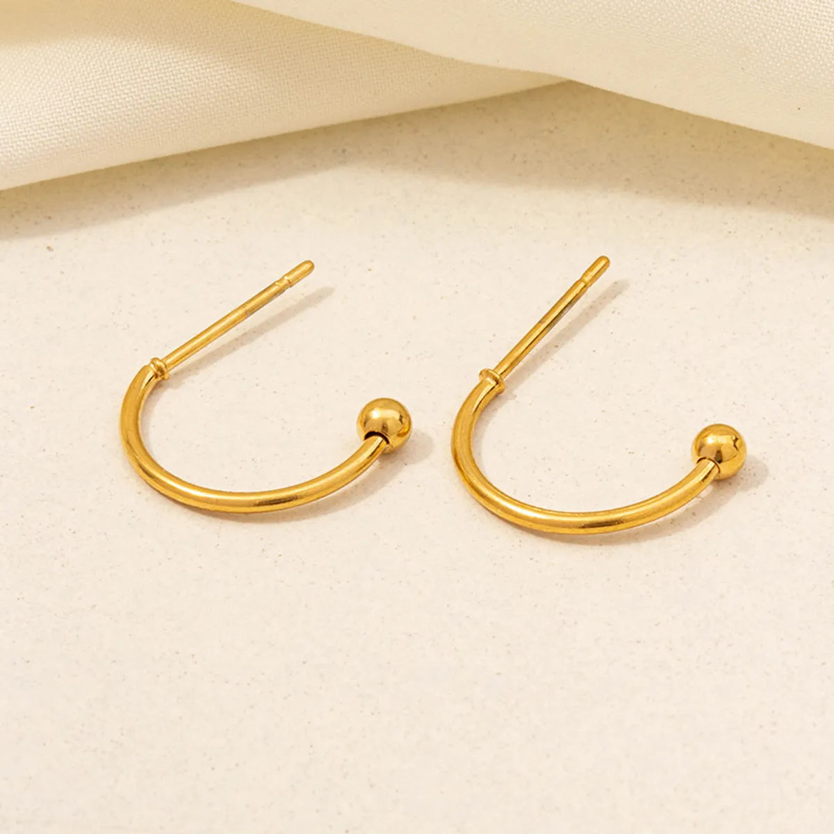 1 Pair Basic Modern Style Classic Style C Shape Solid Color Twist Plating 304 Stainless Steel 18K Gold Plated Ear Studs