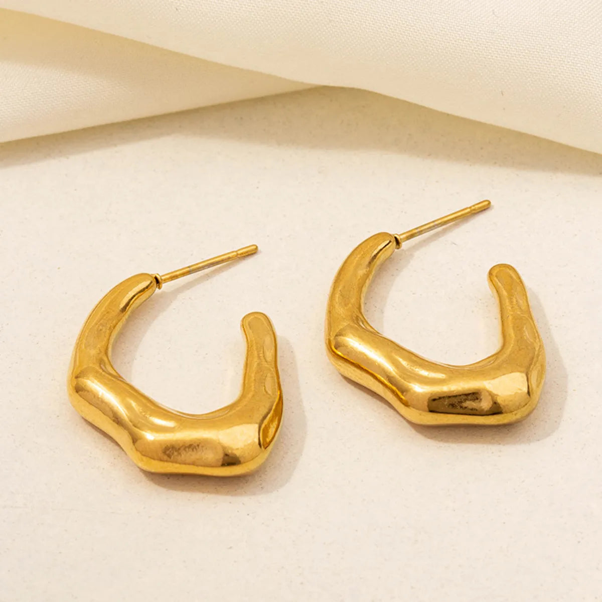 1 Pair Basic Modern Style Classic Style C Shape U Shape Solid Color Irregular Plating 304 Stainless Steel 18K Gold Plated Earrings Ear Studs