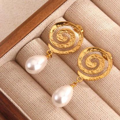 1 Pair Basic Modern Style Classic Style Geometric Spiral Inlay 304 Stainless Steel Artificial Pearls 18K Gold Plated Drop Earrings