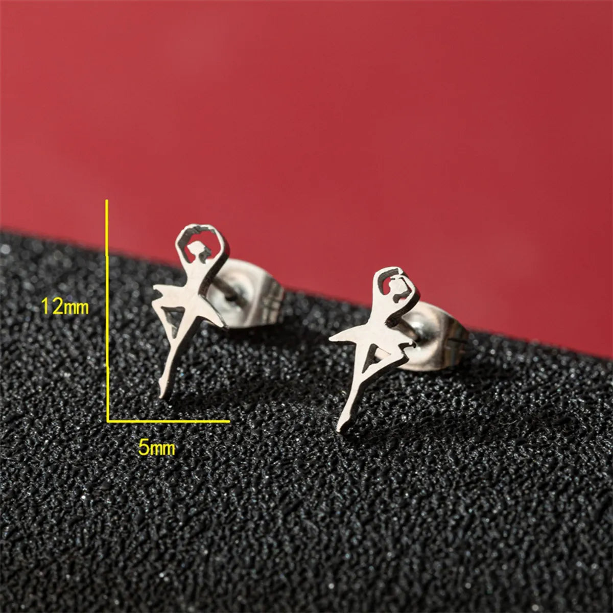 1 Pair Basic Modern Style Classic Style Human Penguin Notes Polishing Plating 304 Stainless Steel 18K Gold Plated Ear Studs