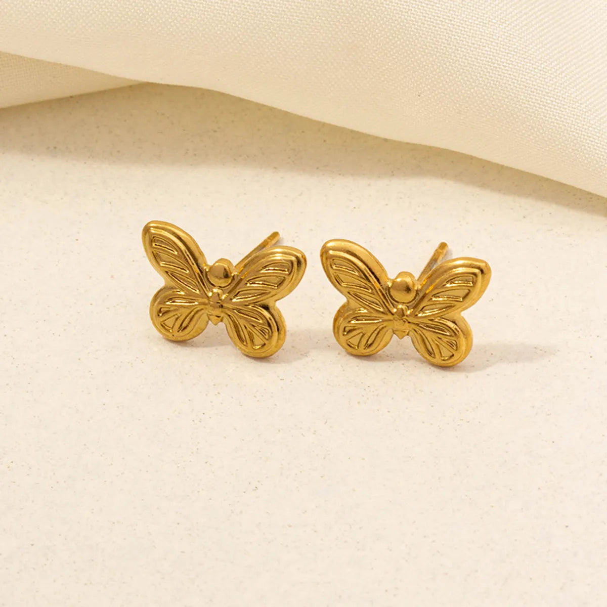 1 Pair Basic Modern Style Classic Style Leaves Heart Shape Butterfly Plating 304 Stainless Steel 18K Gold Plated Ear Studs