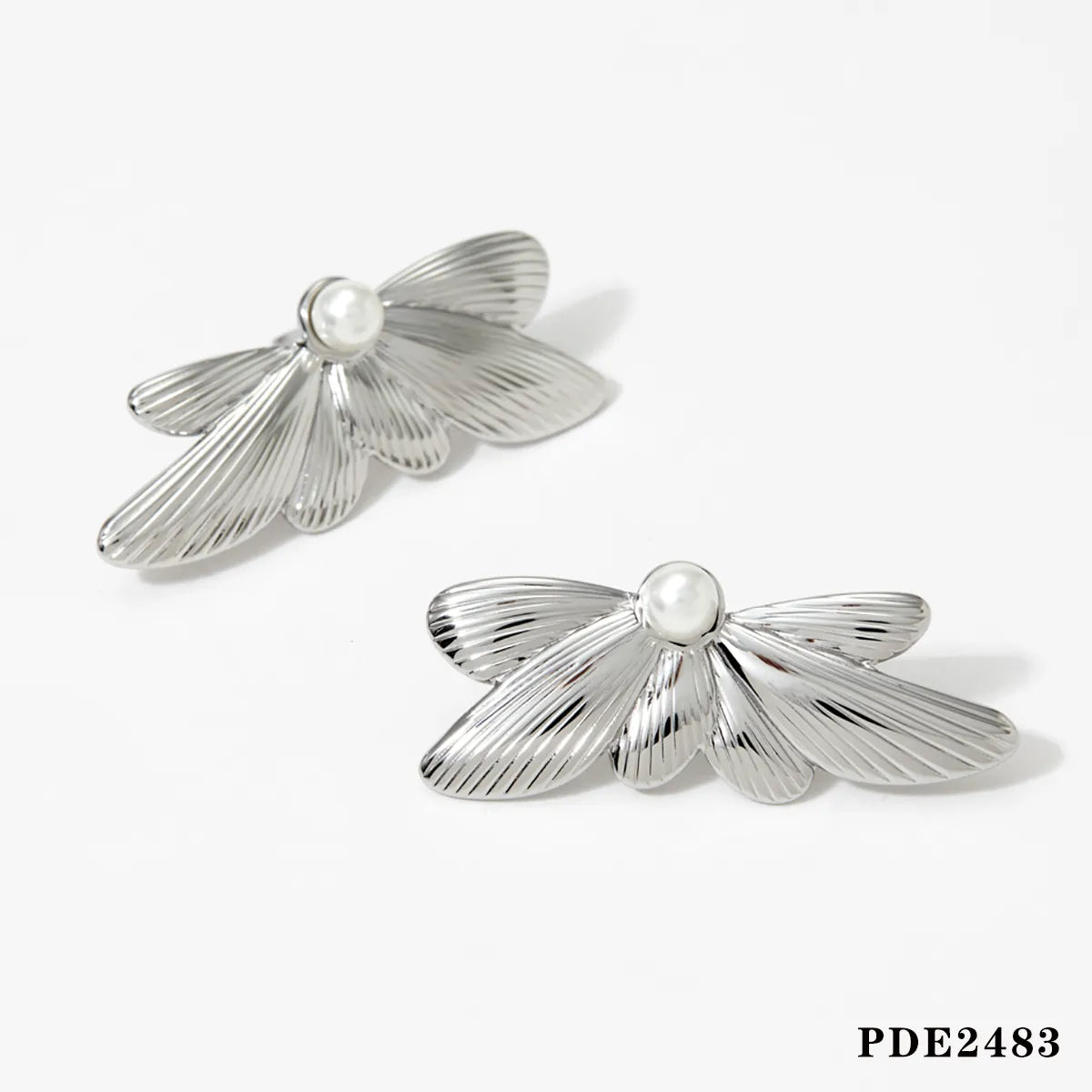 1 Pair Basic Modern Style Classic Style Solid Color Butterfly Inlay 304 Stainless Steel Artificial Pearls 16K Gold Plated White Gold Plated Gold Plated Ear Studs