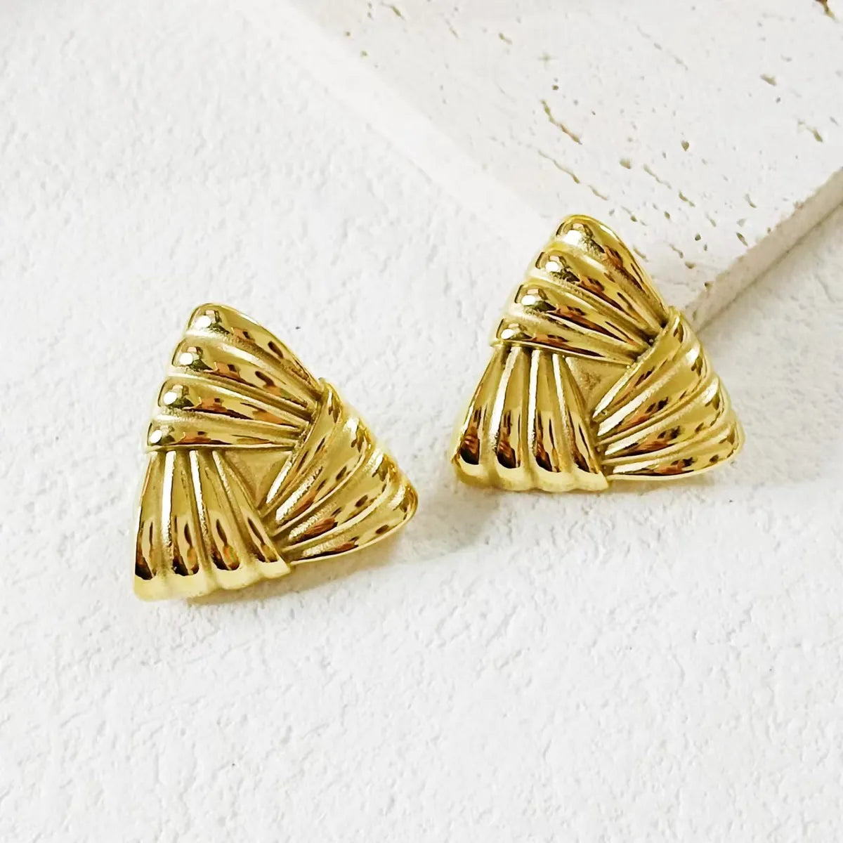 1 Pair Basic Modern Style Classic Style Triangle Plating 304 Stainless Steel 18K Gold Plated Ear Studs