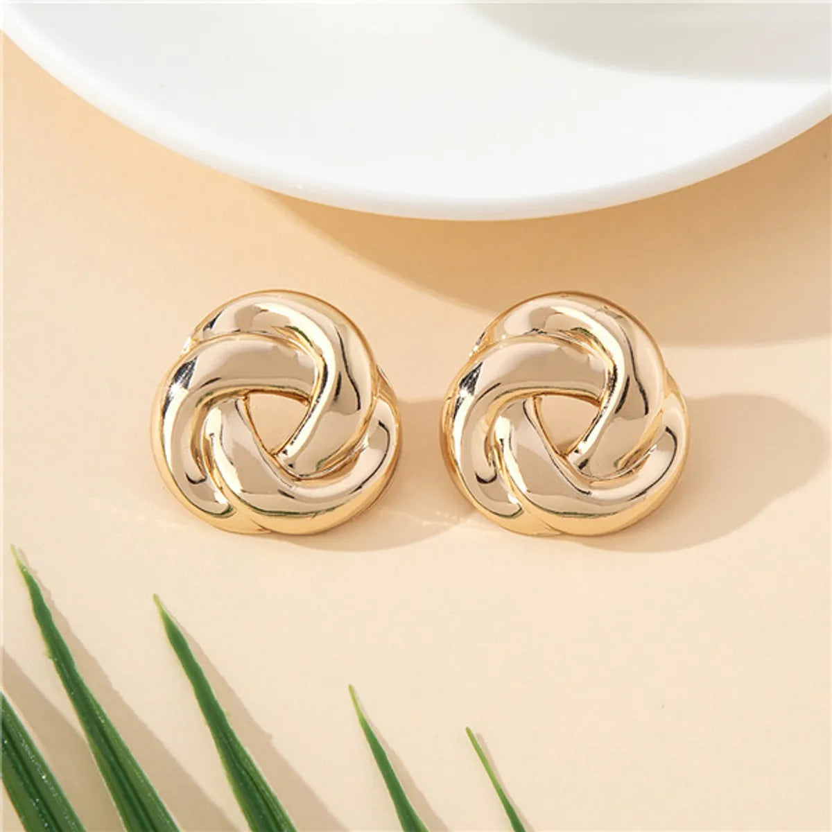 1 Pair Basic Modern Style Classic Style Twist Alloy Ear Studs