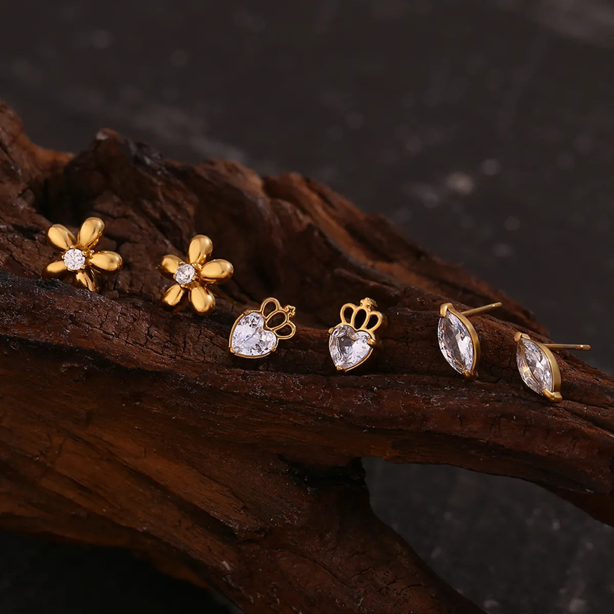 1 Pair Basic Simple Style Classic Style Flower Plating Inlay Stainless Steel Rhinestones 18k Gold Plated Ear Studs