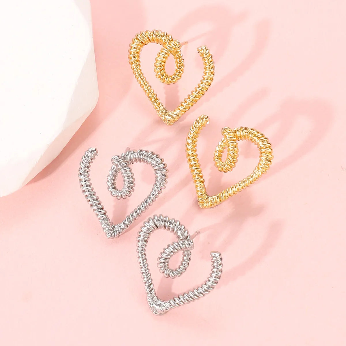 1 Pair Basic Simple Style Classic Style Heart Shape Alloy Ear Studs