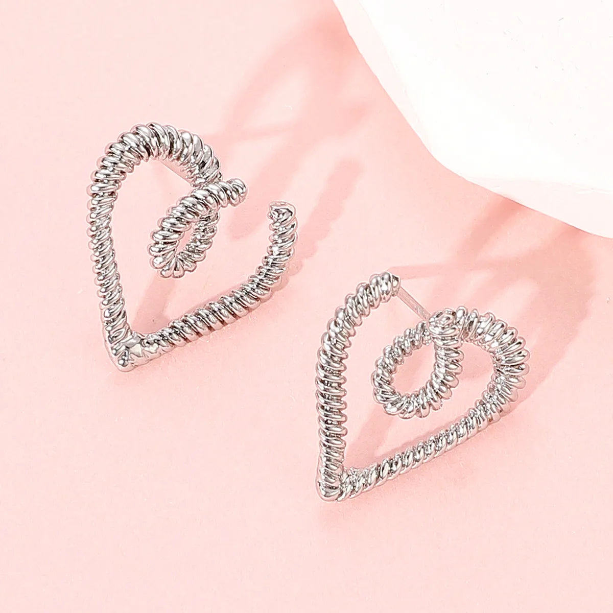 1 Pair Basic Simple Style Classic Style Heart Shape Alloy Ear Studs