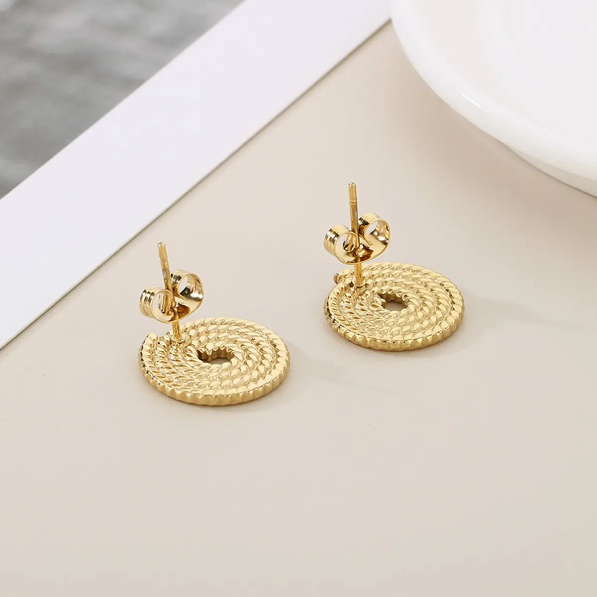 1 Pair Basic Simple Style Classic Style Round Spiral 304 Stainless Steel 18K Gold Plated Ear Studs