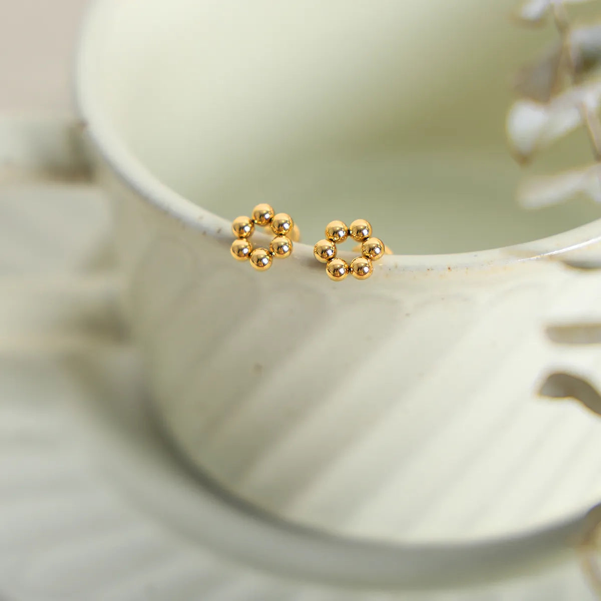 1 Pair Basic Simple Style Geometric Plating Titanium Steel 18k Gold Plated Ear Studs