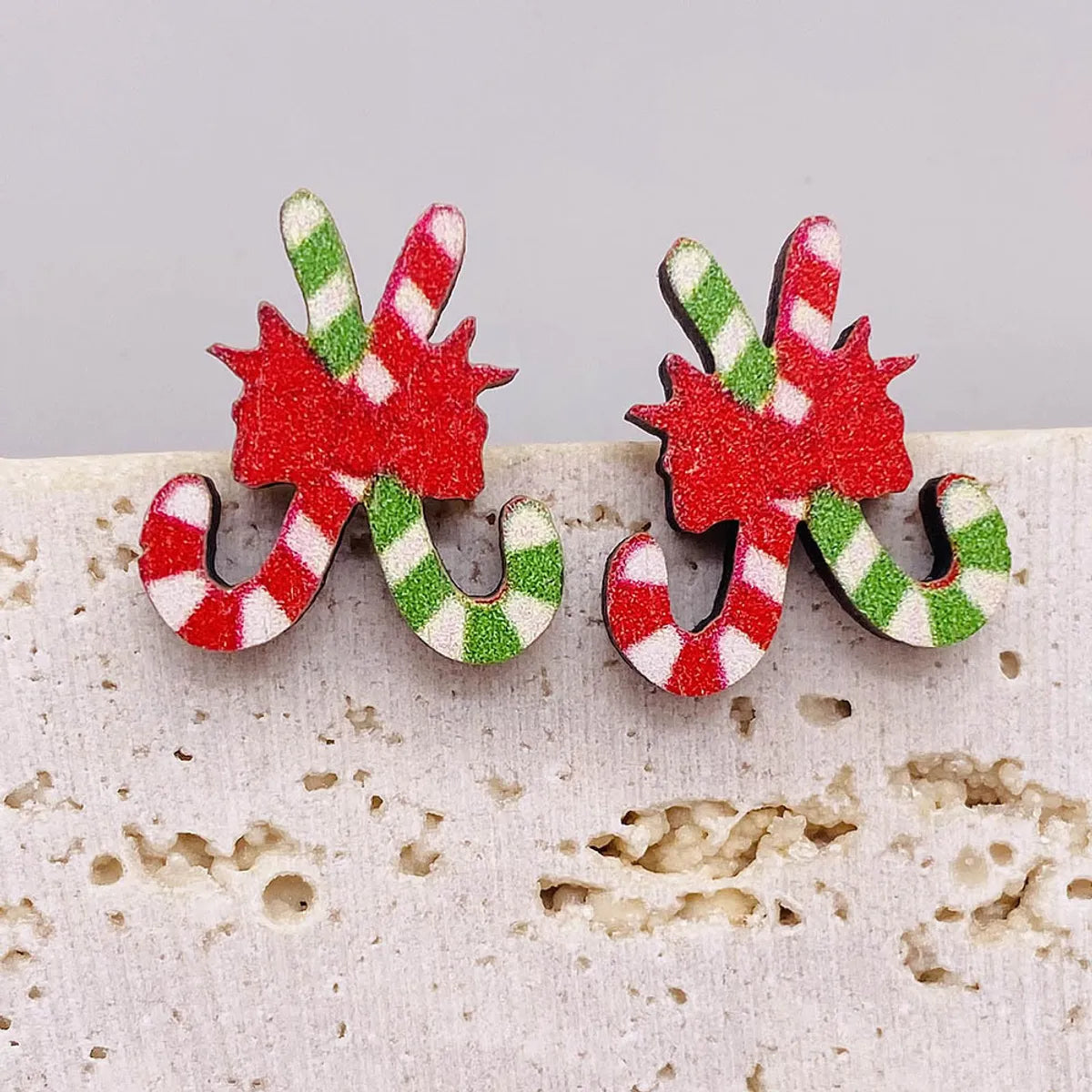 1 Pair Cartoon Style Cartoon Wood Ear Studs