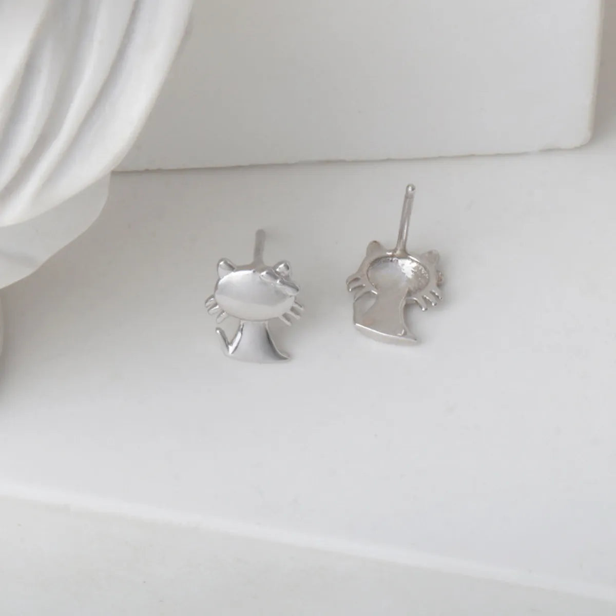 1 Pair Cartoon Style Cat Plating Sterling Silver White Gold Plated Ear Studs