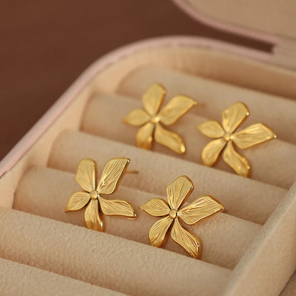 1 Pair Casual Beach Simple Style Flower Polishing 304 Stainless Steel 18K Gold Plated Ear Studs