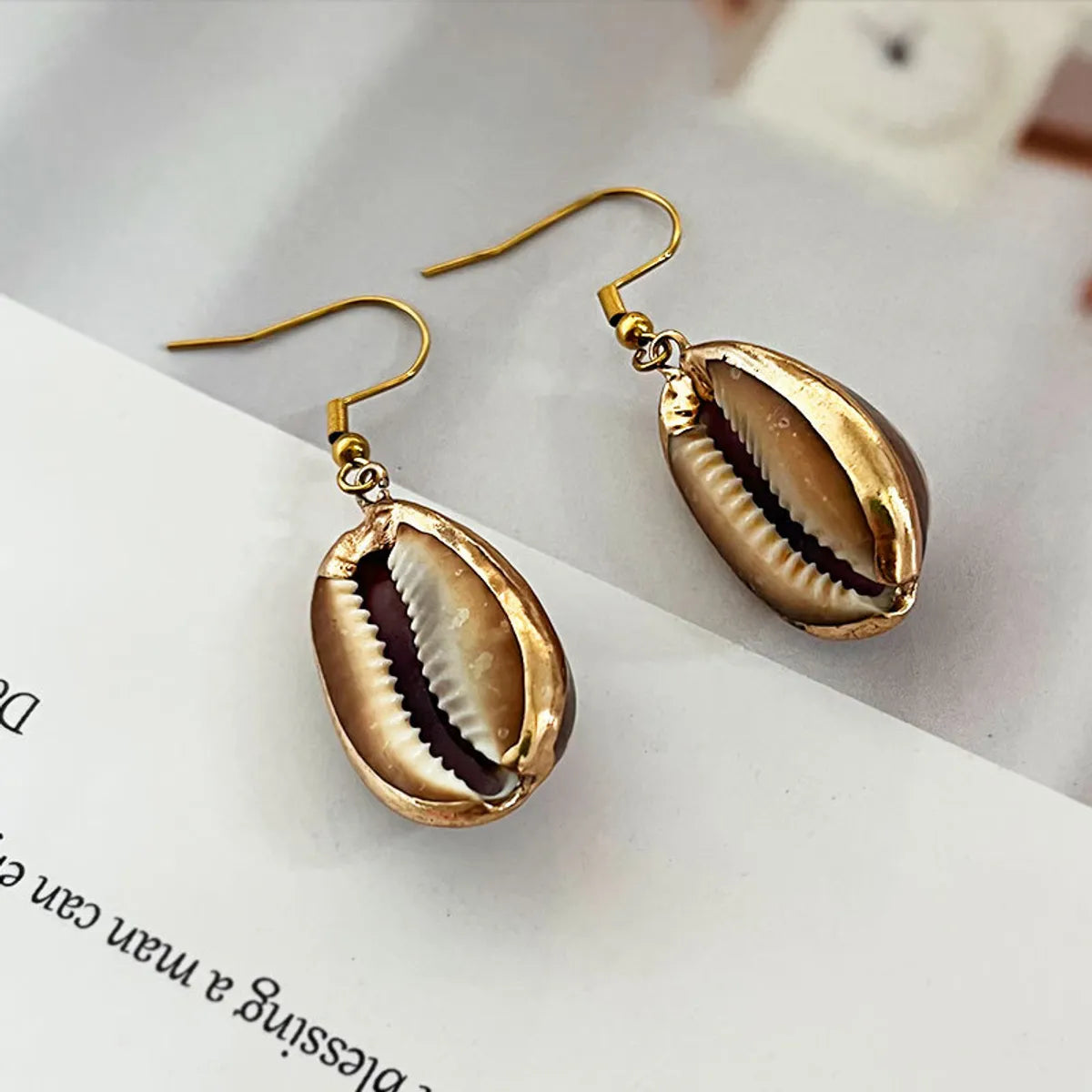 1 Pair Casual Bohemian Shell Inlay Titanium Steel Shell Drop Earrings