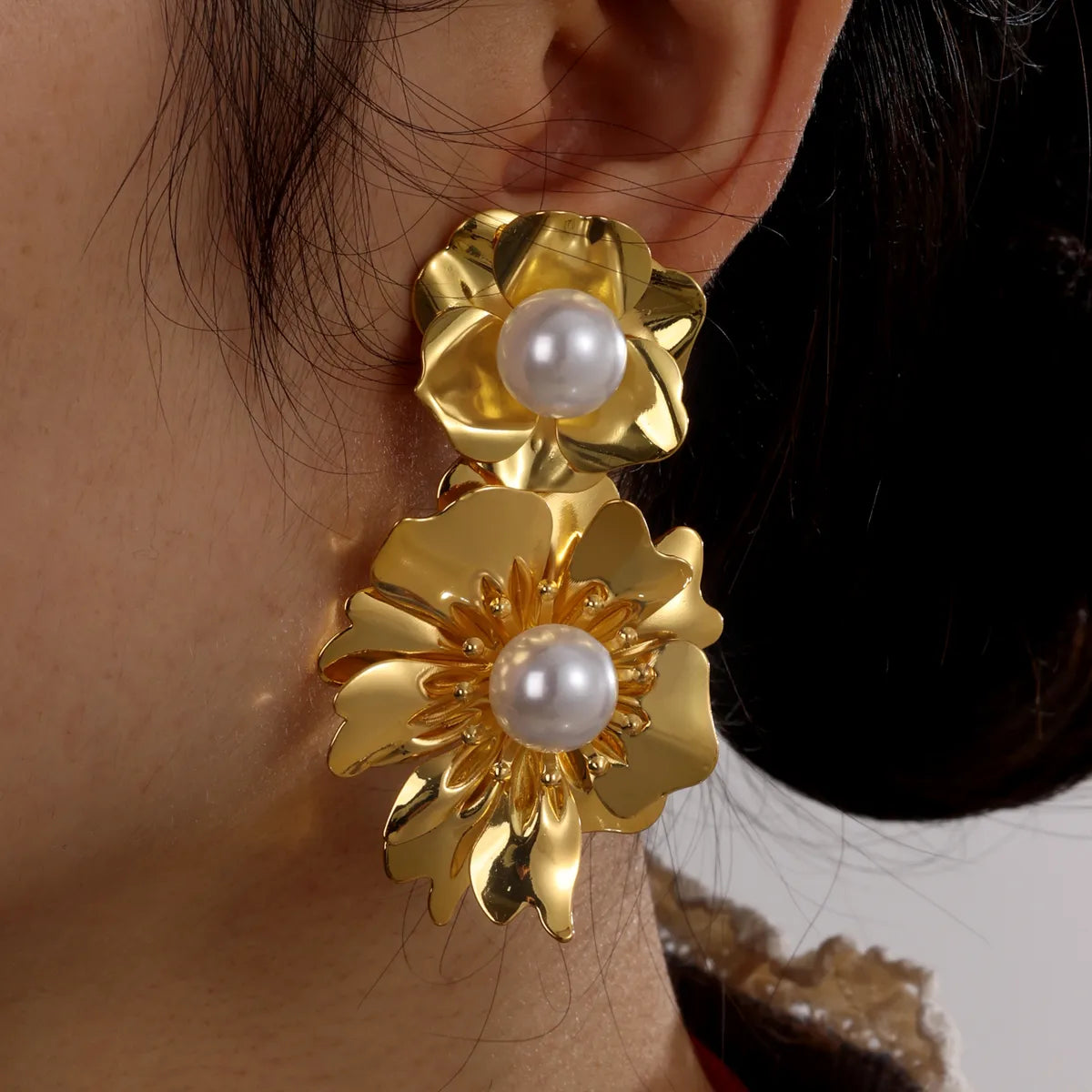 1 Pair Casual Commute Flower Inlay Copper Artificial Pearls 18K Gold Plated Drop Earrings