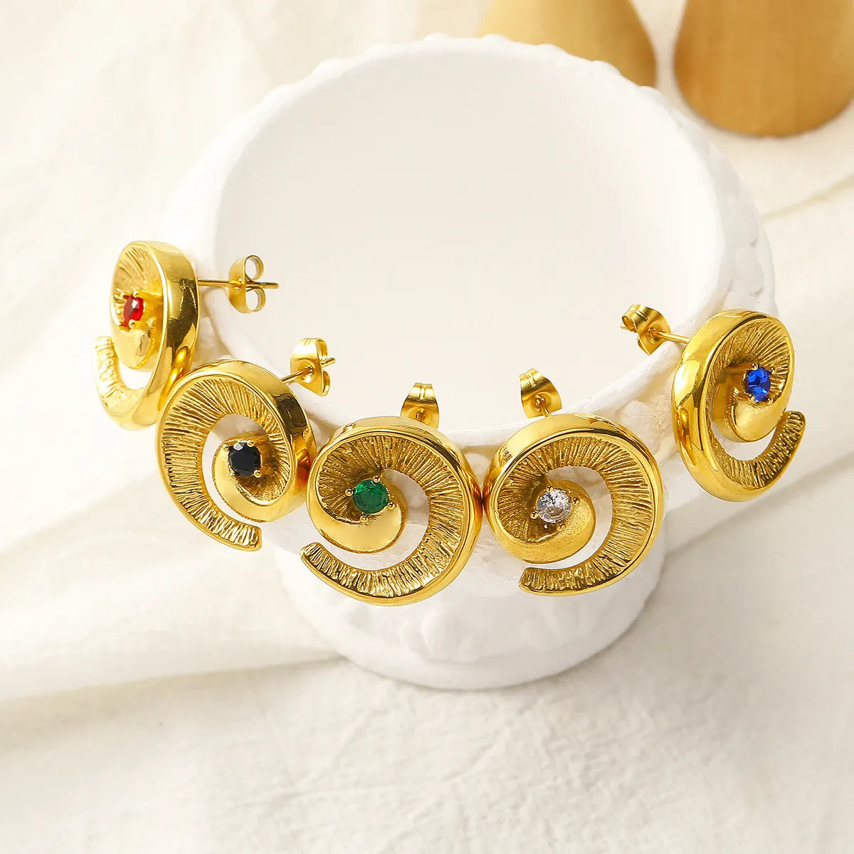 1 Pair Casual Elegant Geometric 304 Stainless Steel Rhinestones 18K Gold Plated Ear Studs