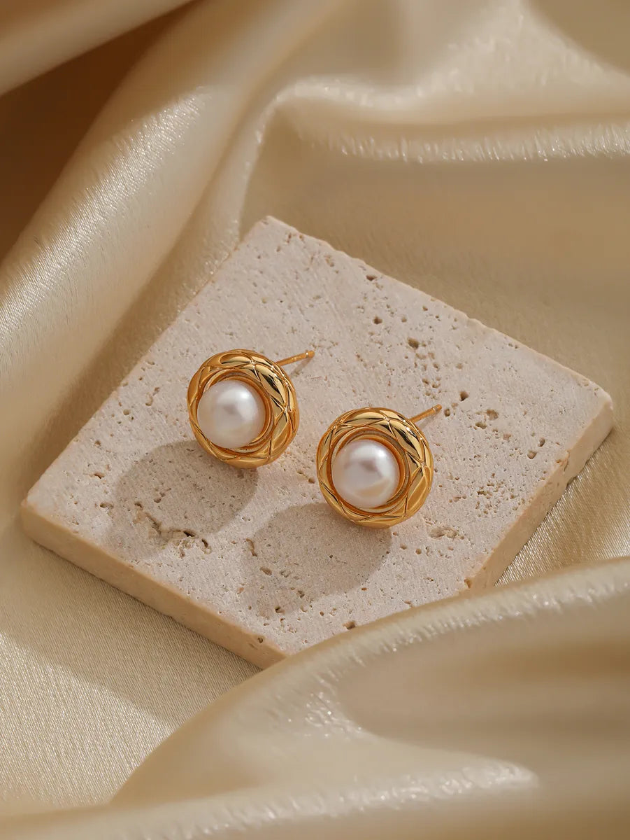 1 Pair Casual Elegant Geometric Inlay Artificial Pearl Copper Pearl 18k Gold Plated Ear Studs