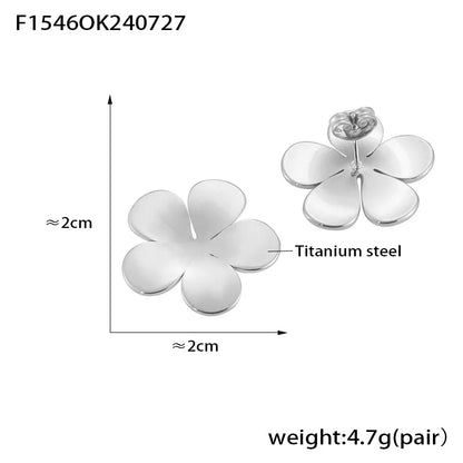 1 Pair Casual Elegant Modern Style Flower Plating Titanium Steel 18K Gold Plated Ear Studs