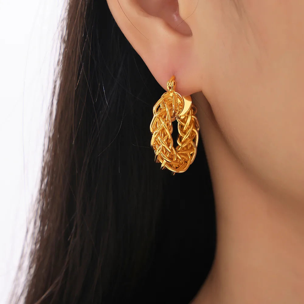 1 Pair Casual Elegant Modern Style Twist Plating Copper 18K Gold Plated Earrings