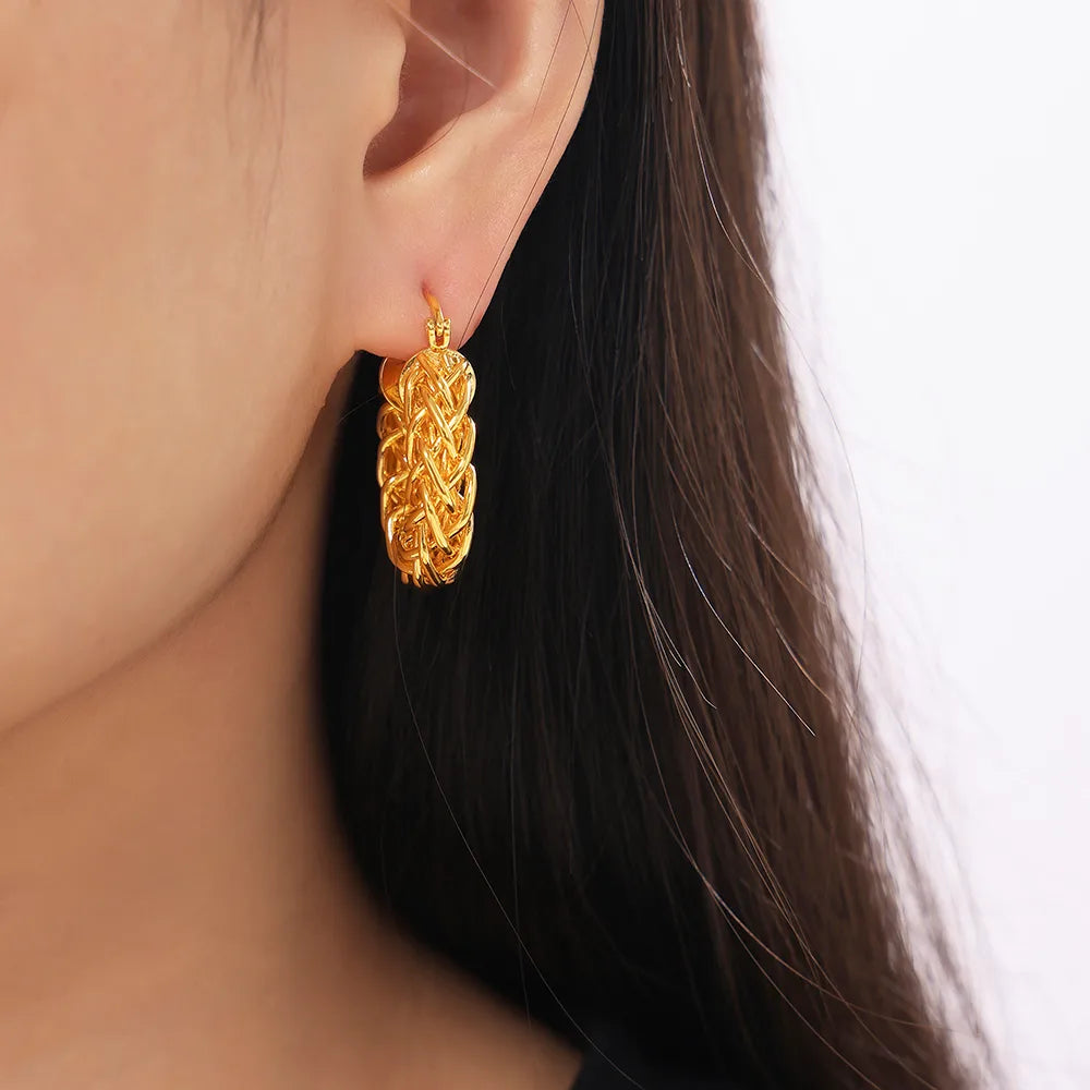 1 Pair Casual Elegant Modern Style Twist Plating Copper 18K Gold Plated Earrings