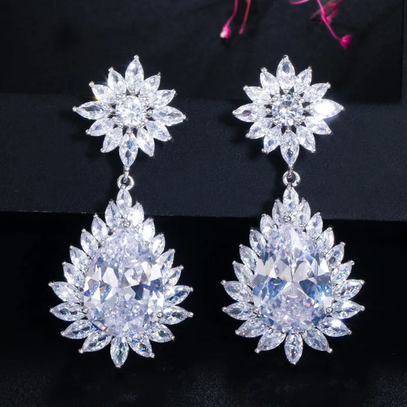 1 Pair Casual Elegant Romantic Snowflake Plating Inlay Copper Zircon 14k Gold Plated Rhodium Plated Drop Earrings