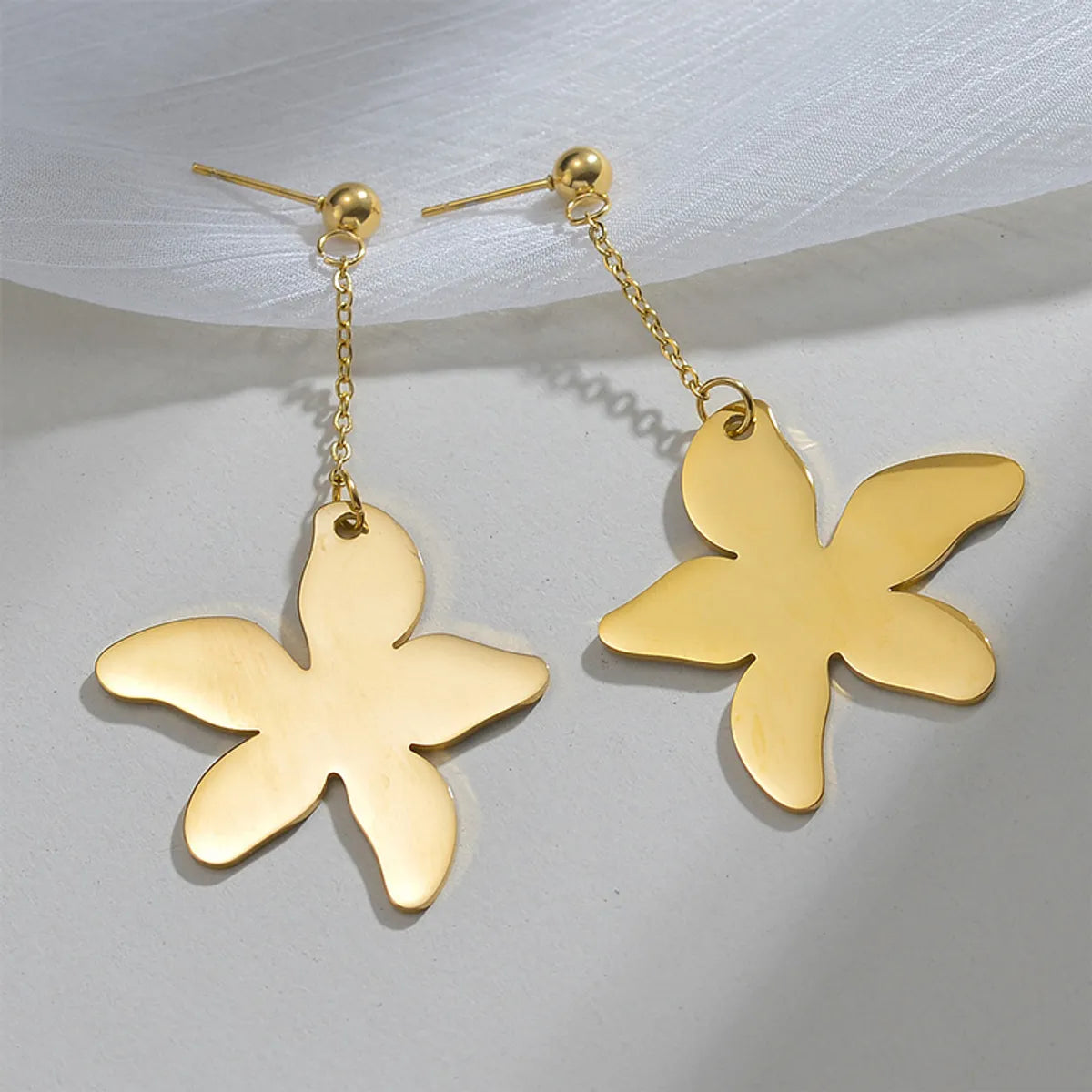 1 Pair Casual Elegant Simple Style Flower Polishing Plating Stainless Steel 18k Gold Plated Drop Earrings