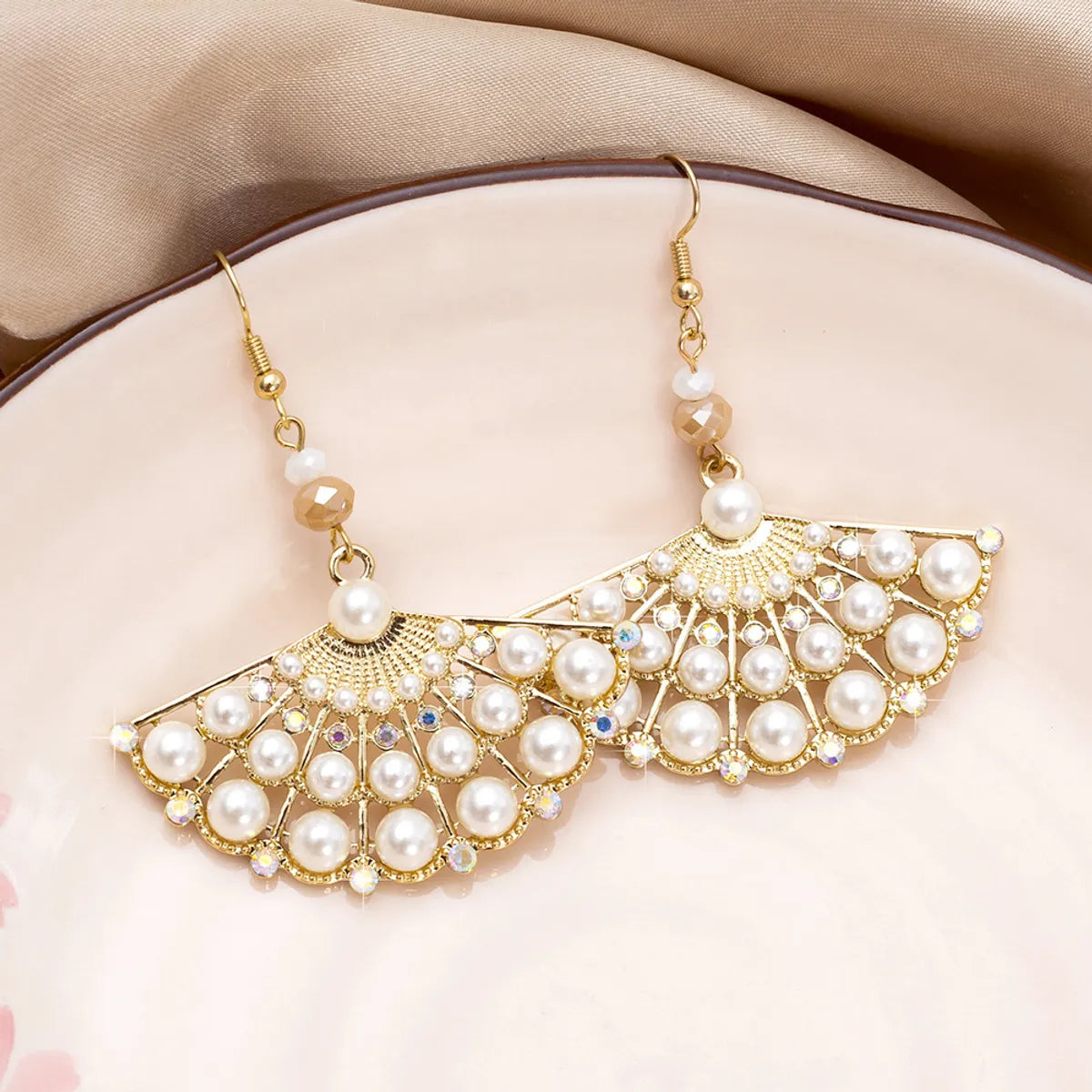 1 Pair Casual Ethnic Style Sector Hollow Out Inlay Alloy Artificial Pearls Rhinestones Drop Earrings