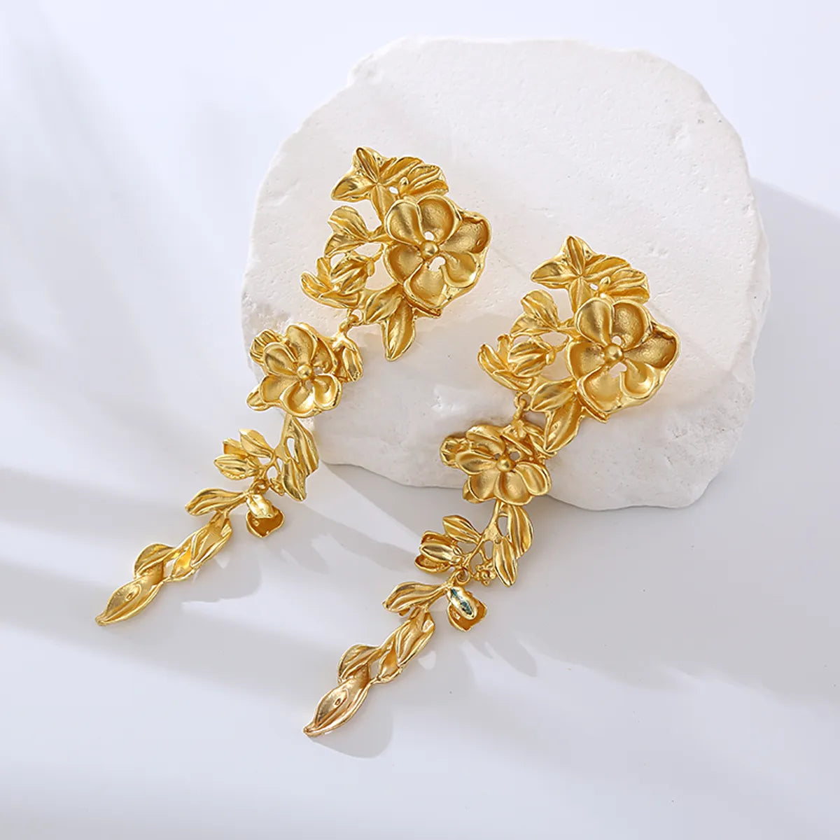 1 Pair Casual Flower Plating Alloy Gold Plated Drop Earrings