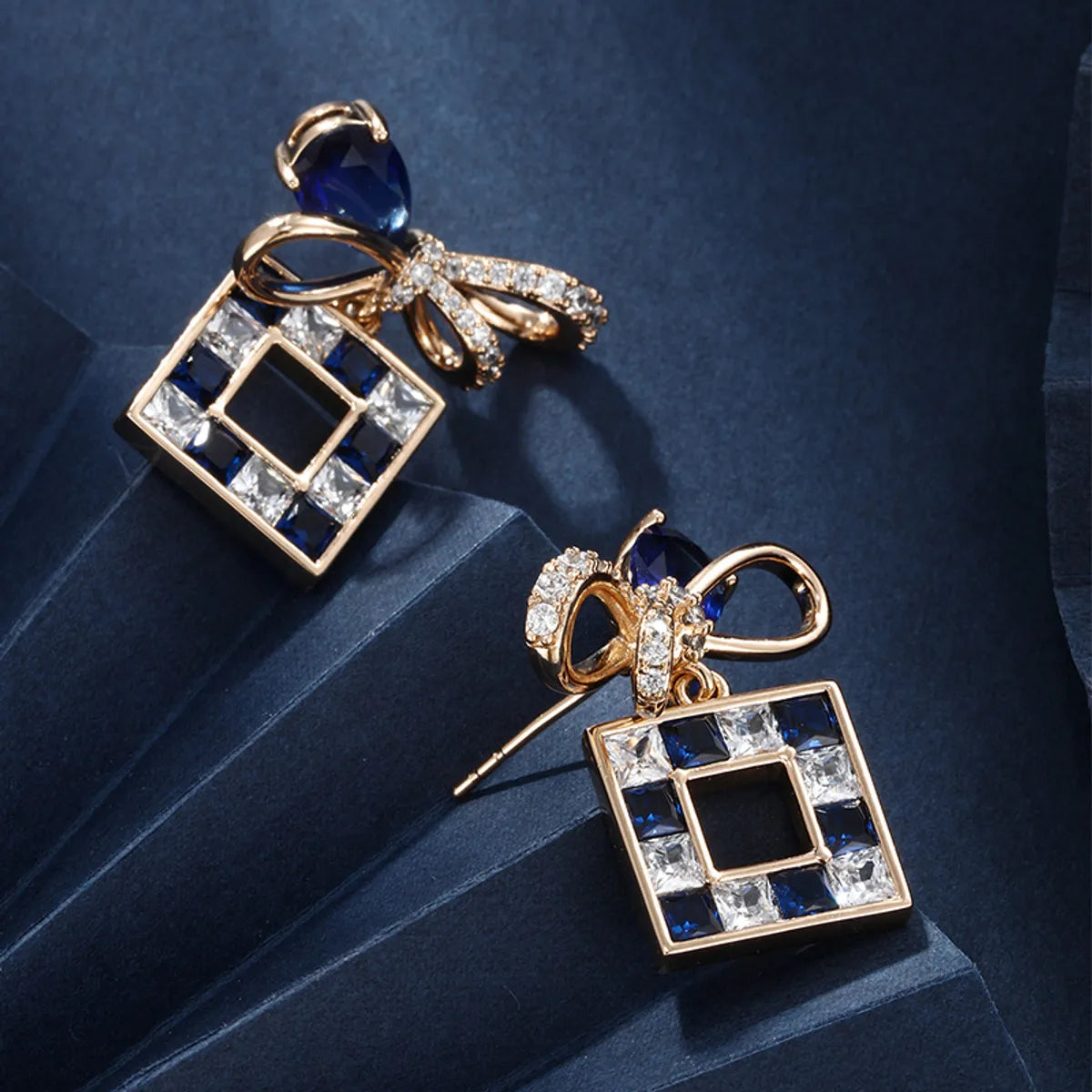 1 Pair Casual Glam Square Bow Knot Transparent Copper Alloy Artificial Gemstones 18k Gold Plated Drop Earrings