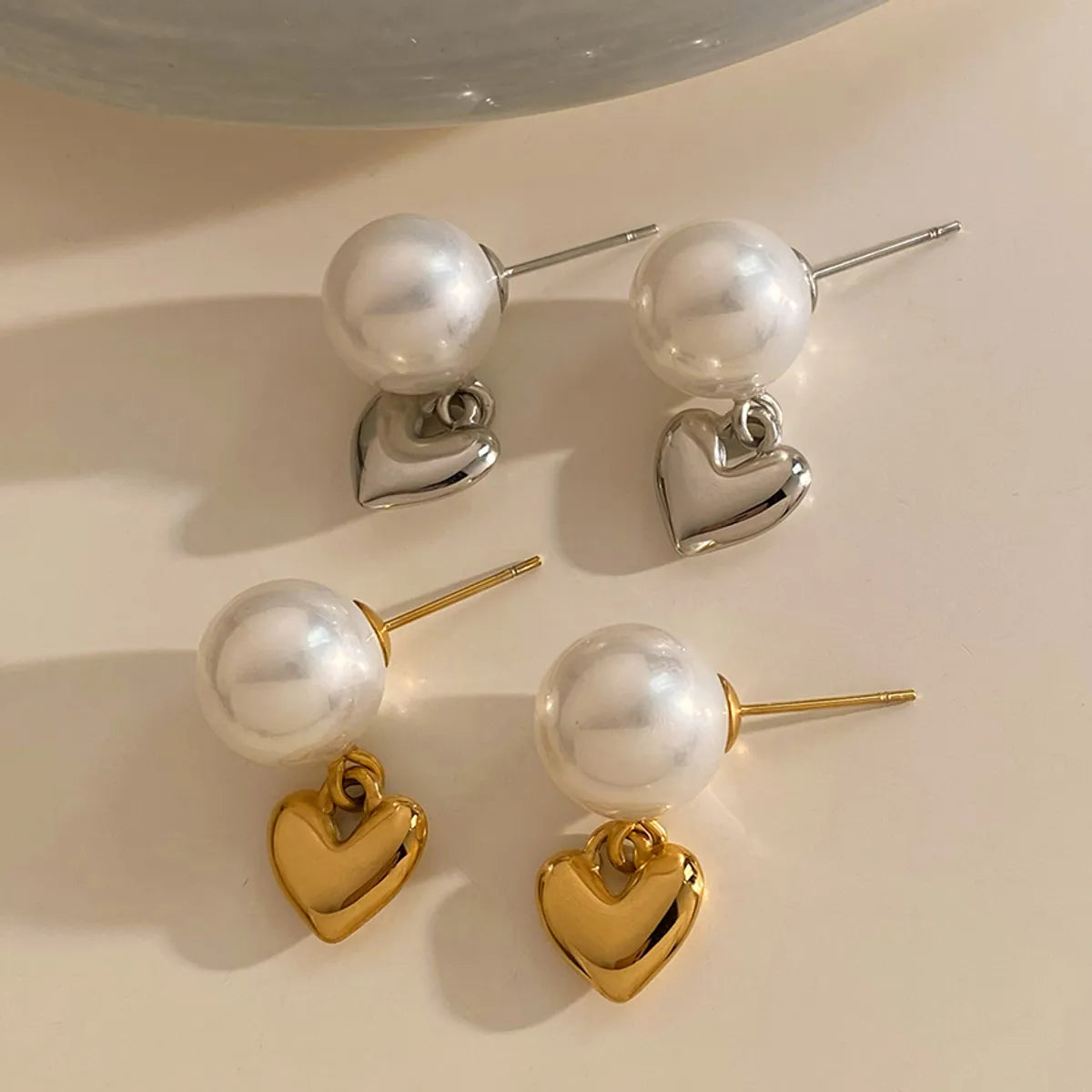 1 Pair Casual Modern Style Heart Shape Plating Inlay 304 Stainless Steel Artificial Pearls 16K Gold Plated White Gold Plated Gold Plated Drop Earrings