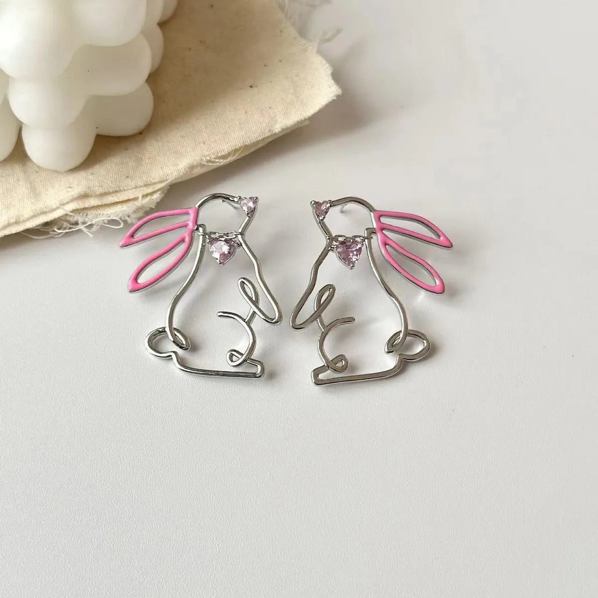 1 Pair Casual Rabbit Alloy Plating Artificial Rhinestones Women'S Earrings