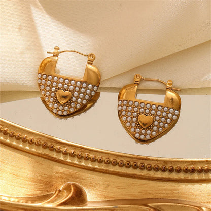 1 Pair Casual Retro Geometric Heart Shape Inlay Titanium Steel Artificial Pearls Ear Studs