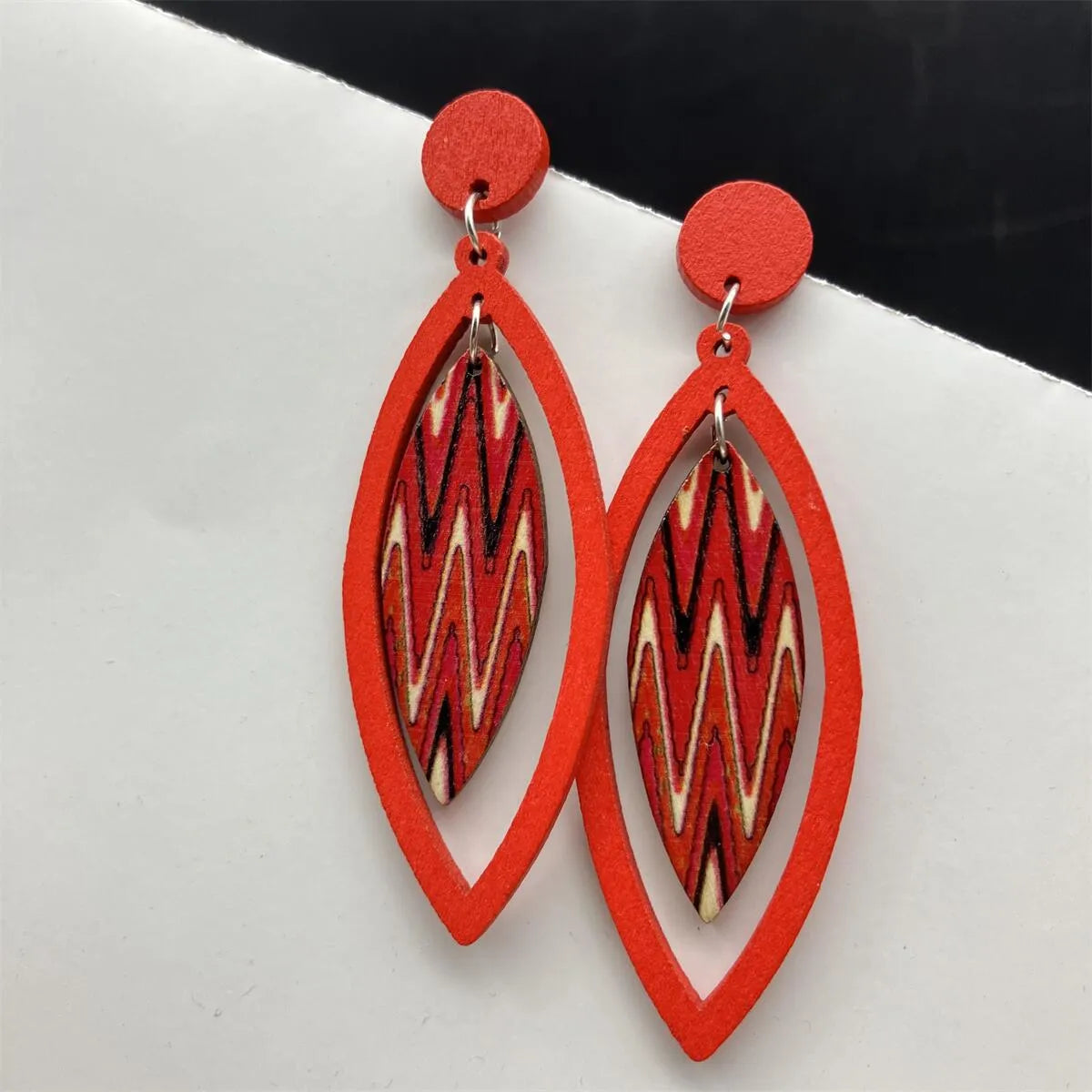 1 Pair Casual Retro Leaf Stoving Varnish Wood Drop Earrings