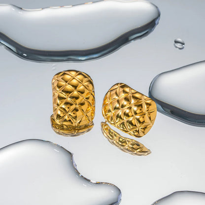 1 Pair Casual Rhombic Pineapple Pattern Cutting 304 Stainless Steel 14K Gold Plated Ear Studs