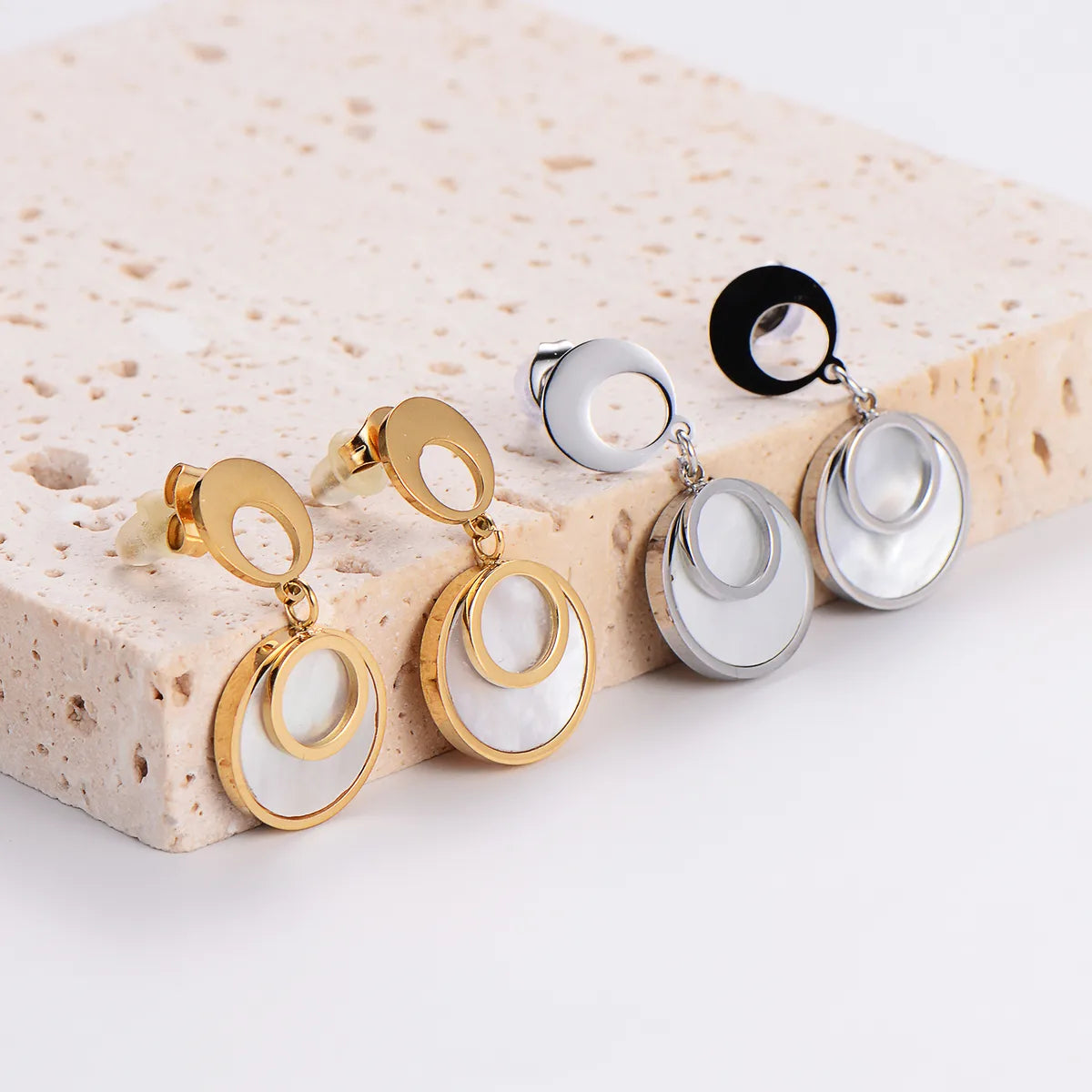 1 Pair Casual Shiny Round Plating Inlay 304 Stainless Steel Shell 18K Gold Plated Drop Earrings