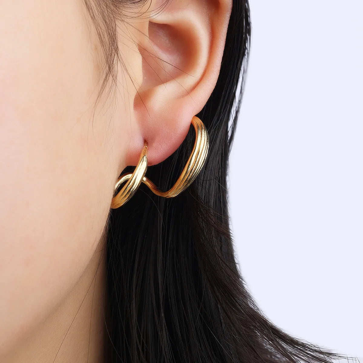 1 Pair Casual Simple Style C Shape Solid Color 304 Stainless Steel 18K Gold Plated Ear Studs