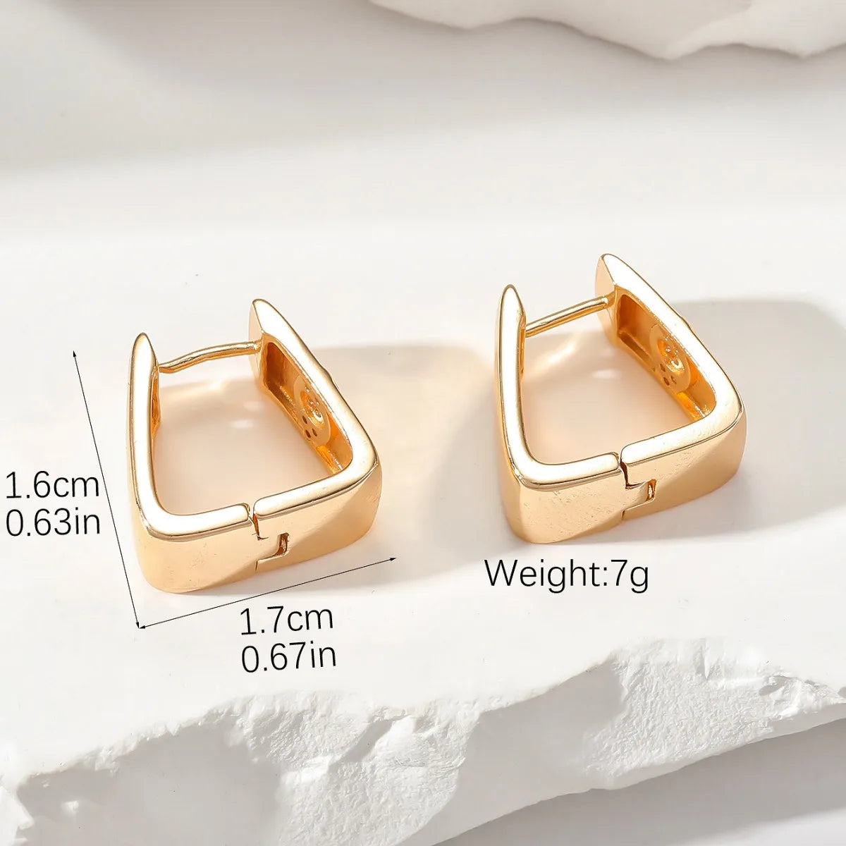 1 Pair Casual Simple Style Eye Inlay Copper Zircon Earrings