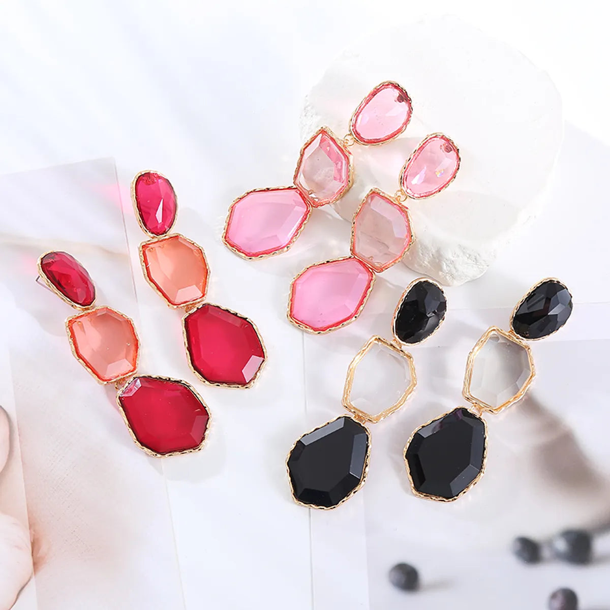 1 Pair Casual Simple Style Geometric Plating Inlay Alloy Resin Gold Plated Drop Earrings