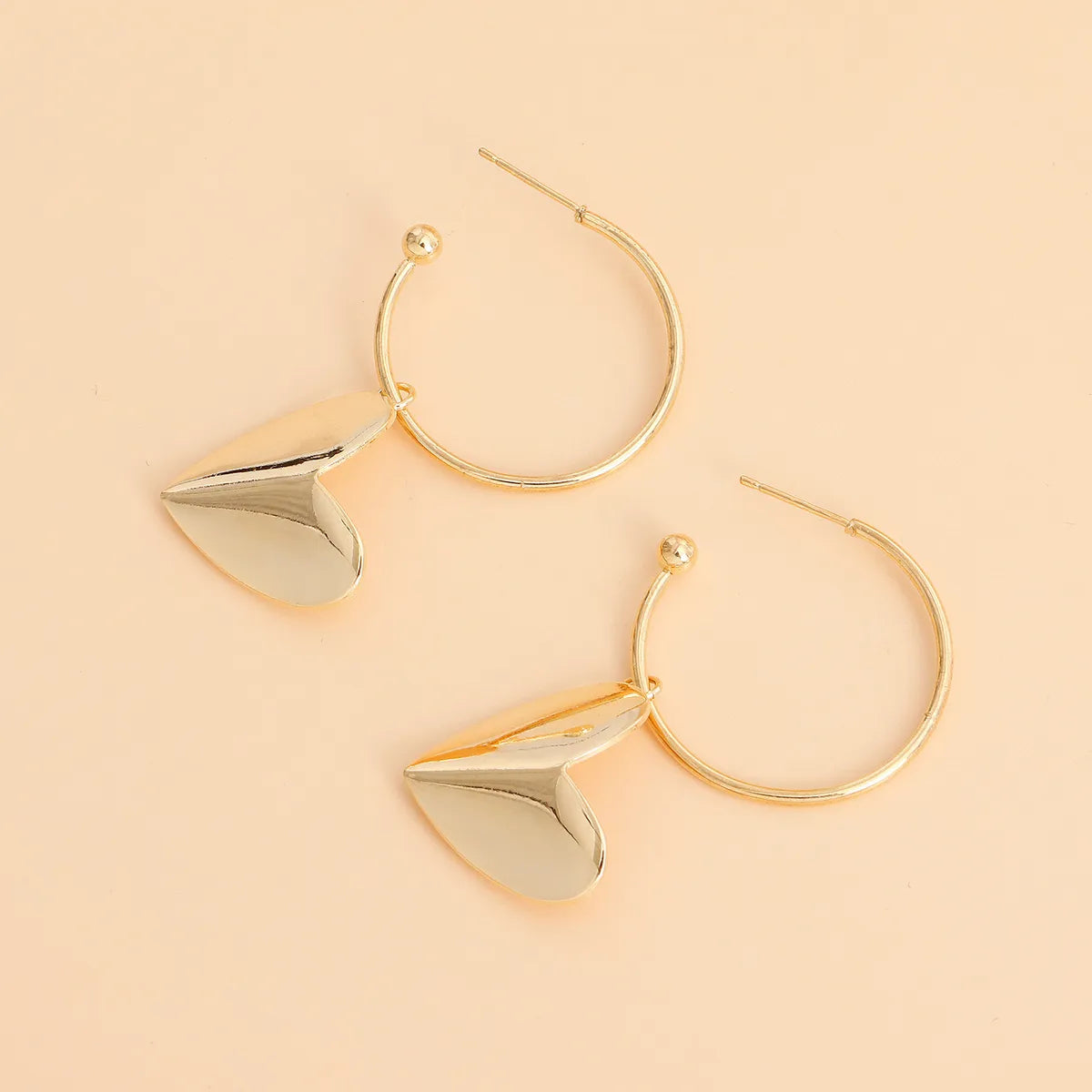 1 Pair Casual Simple Style Heart Shape Plating Alloy Drop Earrings