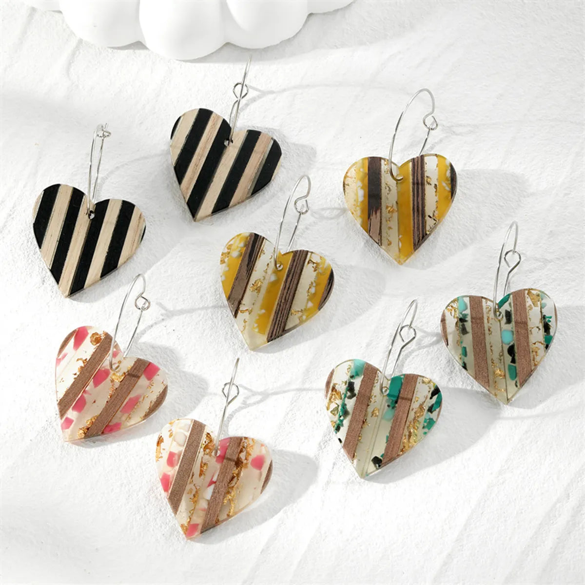 1 Pair Casual Simple Style Heart Shape Printing Wood Drop Earrings