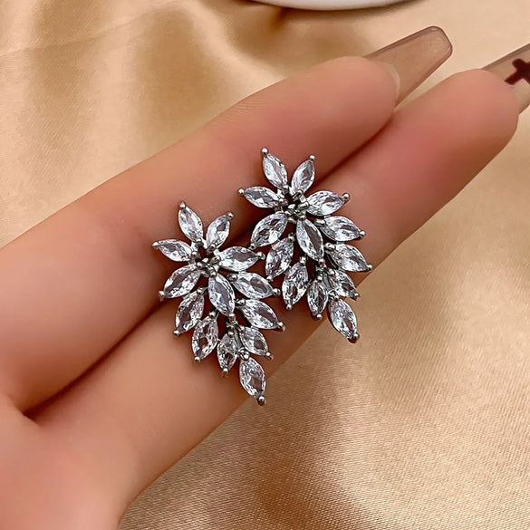 1 Pair Casual Simple Style Leaves Plating Inlay Copper Zircon White Gold Plated Ear Studs