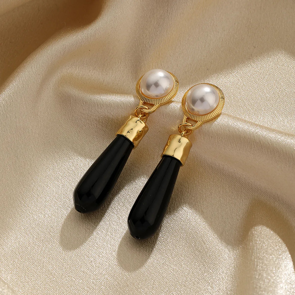 1 Pair Casual Simple Style Round Agate Plating Inlay Copper Pearl 18k Gold Plated Drop Earrings