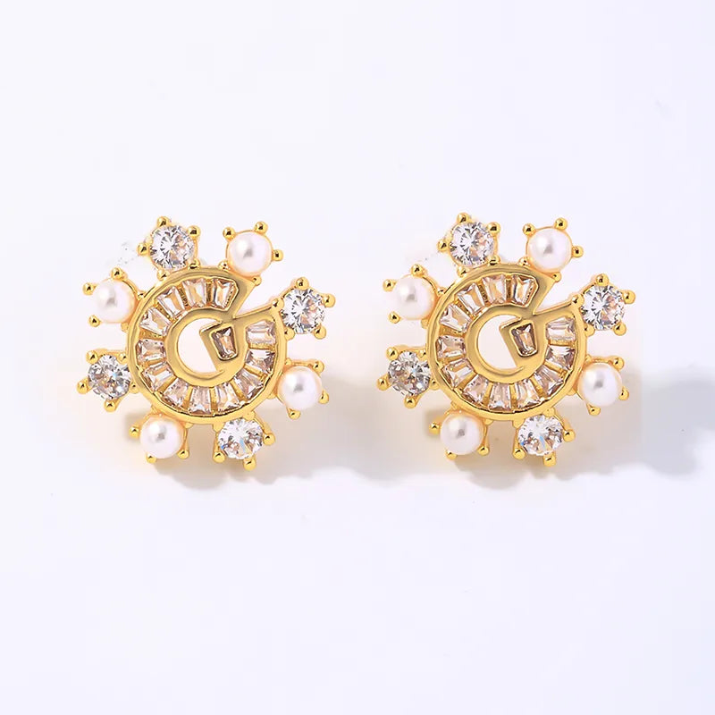 1 Pair Casual Simple Style Shiny Letter Plating Inlay Copper Artificial Pearls Zircon Gold Plated Ear Studs