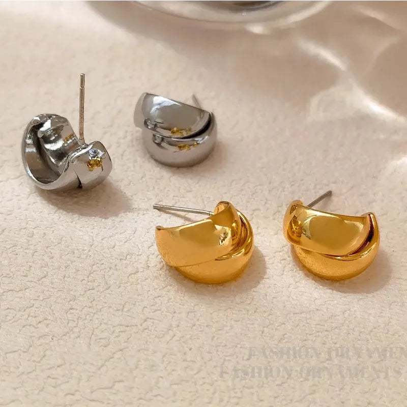 1 Pair Casual Simple Style Solid Color Copper Ear Studs