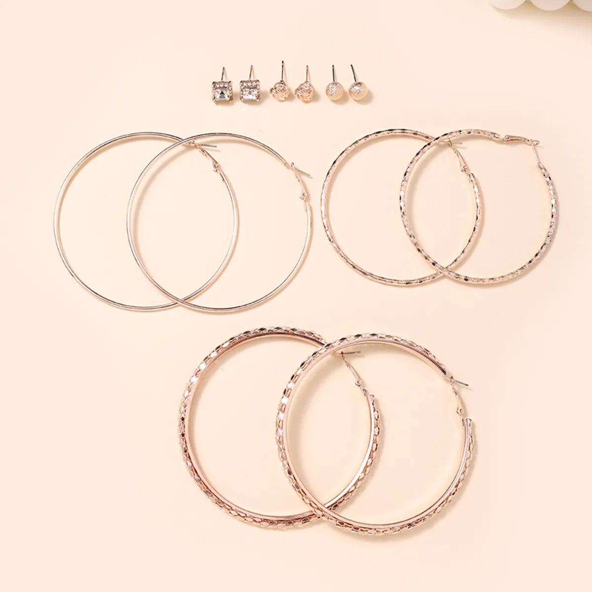 1 Pair Casual Simple Style Solid Color Plating Inlay Alloy Rhinestones Gold Plated Earrings