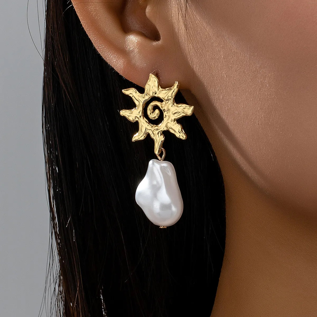 1 Pair Casual Simple Style Sun Pearl Alloy Drop Earrings