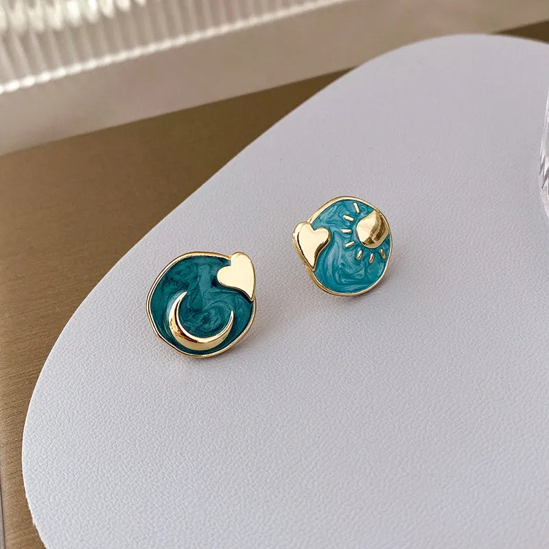 1 Pair Casual Simple Style Sun Star Moon Asymmetrical Enamel Plating Alloy Ear Cuffs Ear Studs