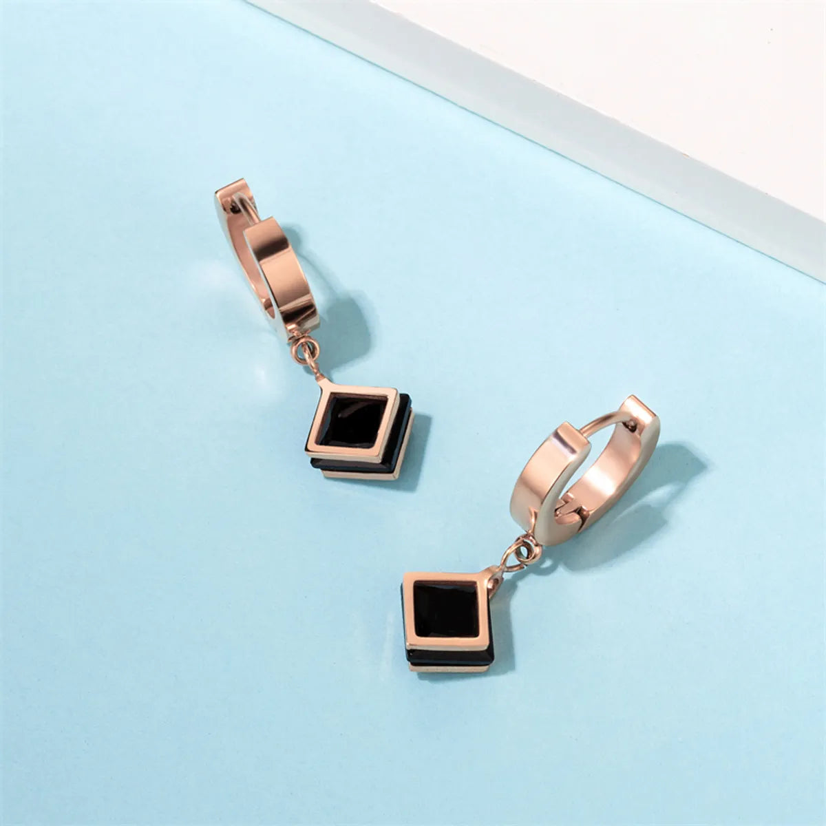 1 Pair Casual Simple Style Triangle Rhombus Plating Inlay Stainless Steel Titanium Steel Zircon Gold Plated Drop Earrings